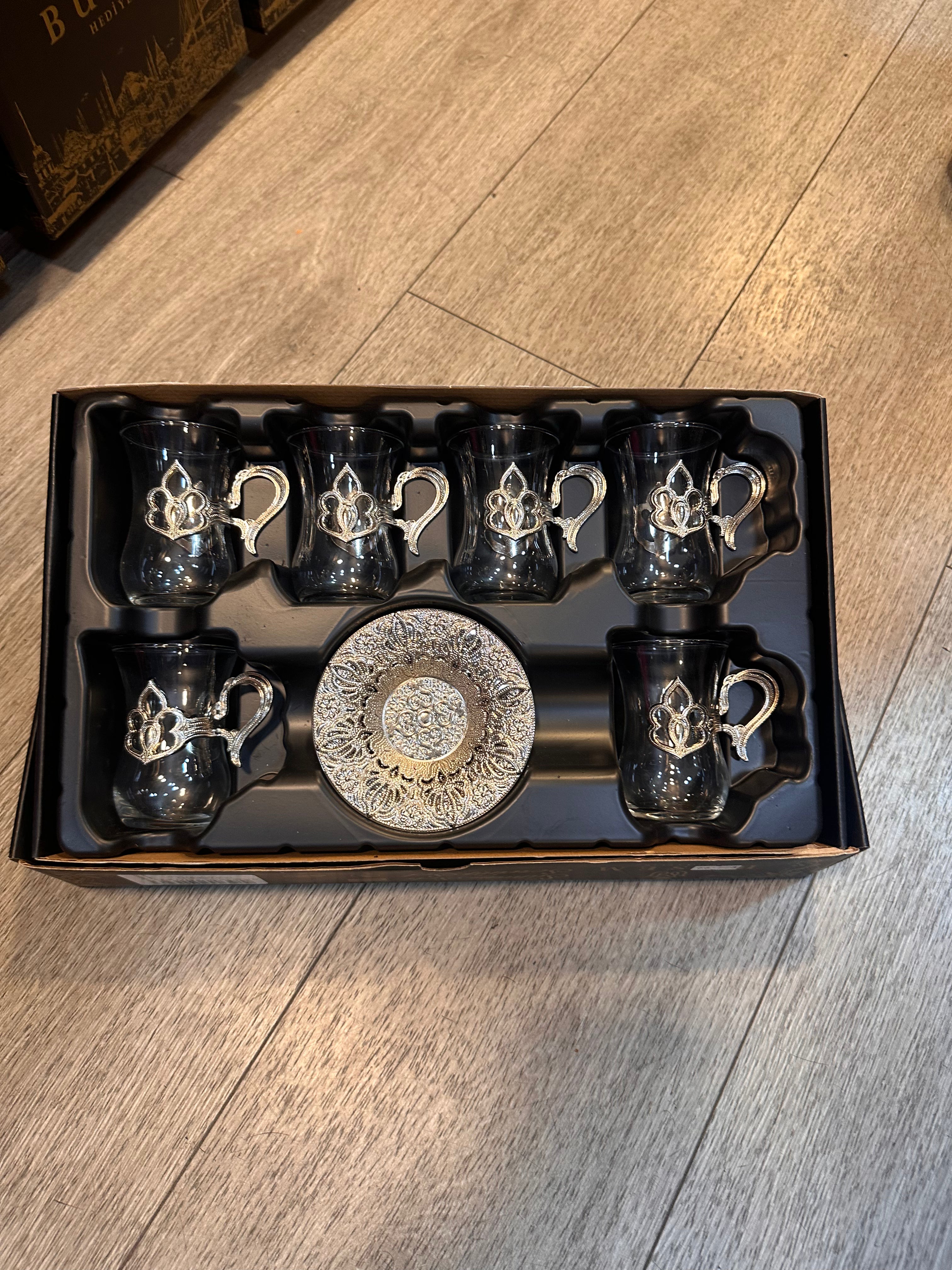 Busem Harman 6-Person Turkish Tea Glass Serving Set with Holders and Saucers